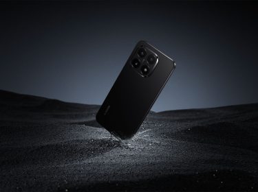 Das Xiaomi 15T vor schwarzem Hintergrund.