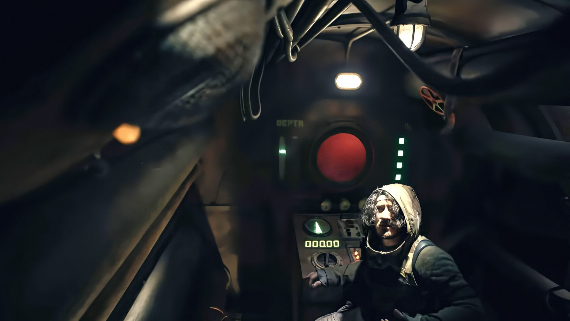 Eine Szene aus dem Film "Iron Lung", die Hauptfigur Simon im U-Boot zeigt.