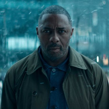 Idris Elba als Sam Nelson in einer Szene der Serie 
