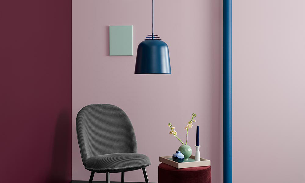 Kleurenpalet 'at the core' bestaat uit donkeren en lichtere kleuren zoals oud-roze, pastel mintgroen en donker taupe.