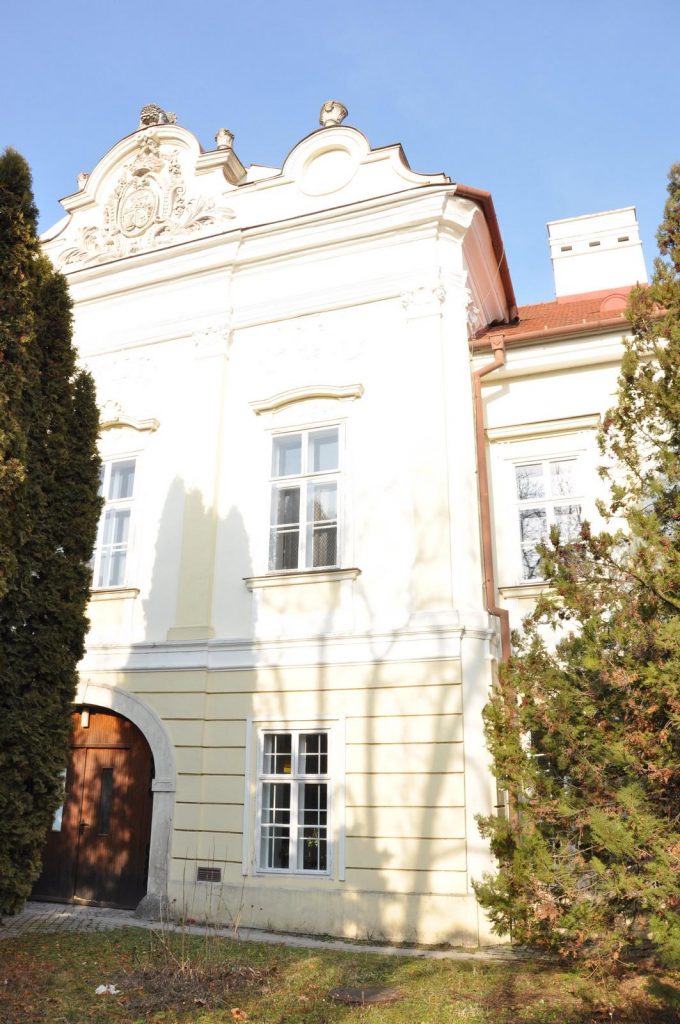 A Sárga kastély