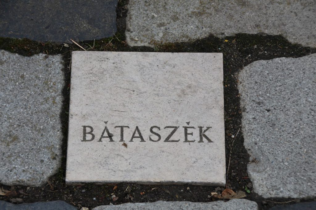 Kitelepítettek és meghurcoltak emlékműve
