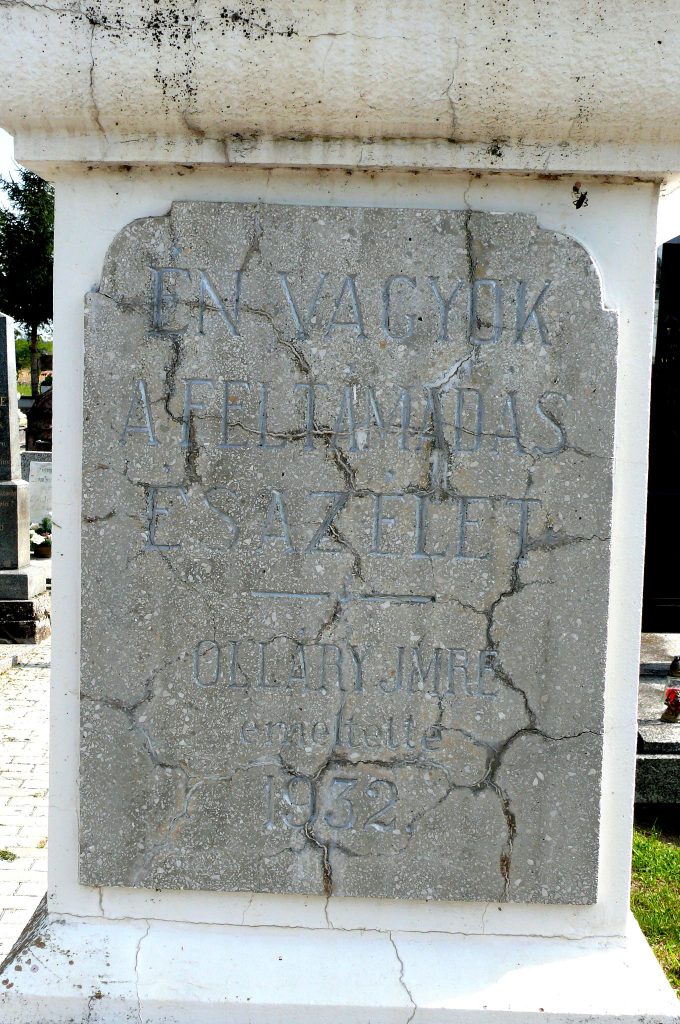 Balonyi temetői nagykereszt