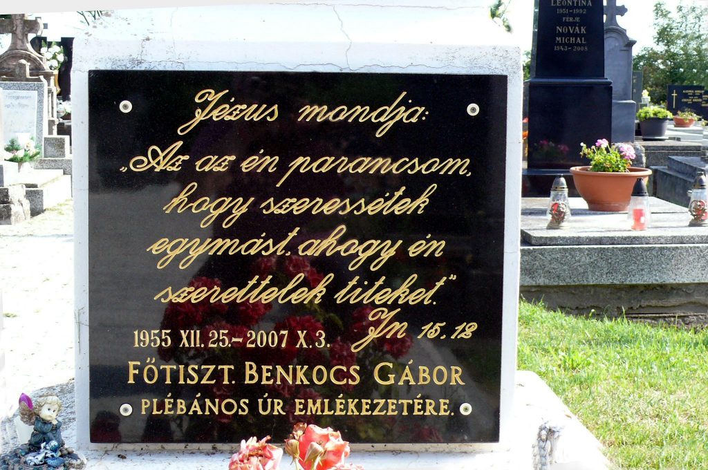 Balonyi temetői nagykereszt