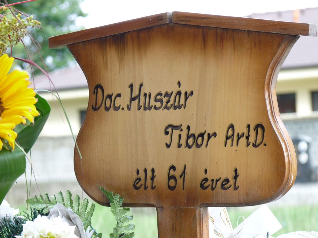 Huszár Tibor sírja