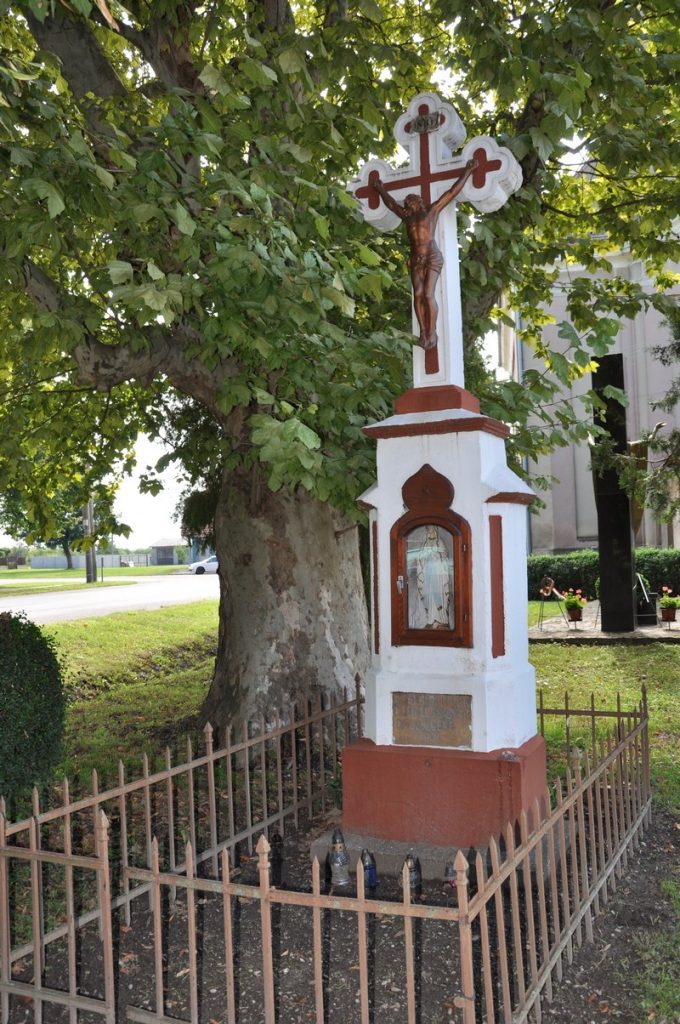 Templomkerti kereszt