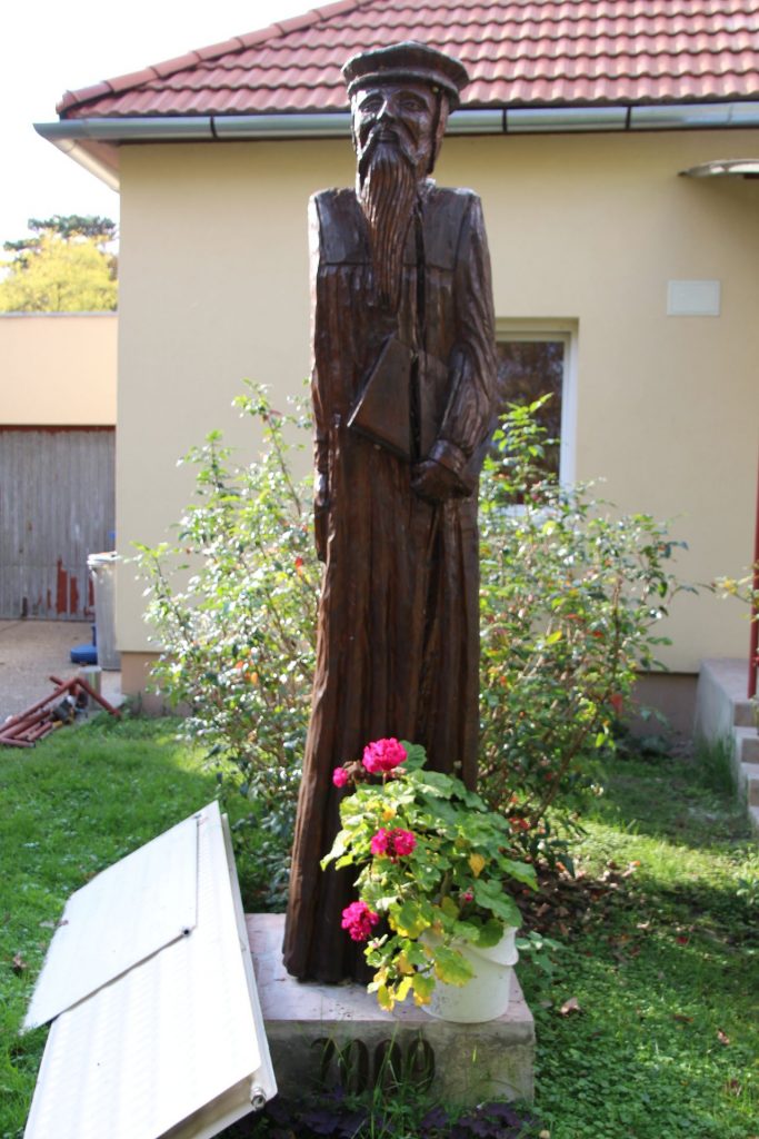 Kálvin János szobra