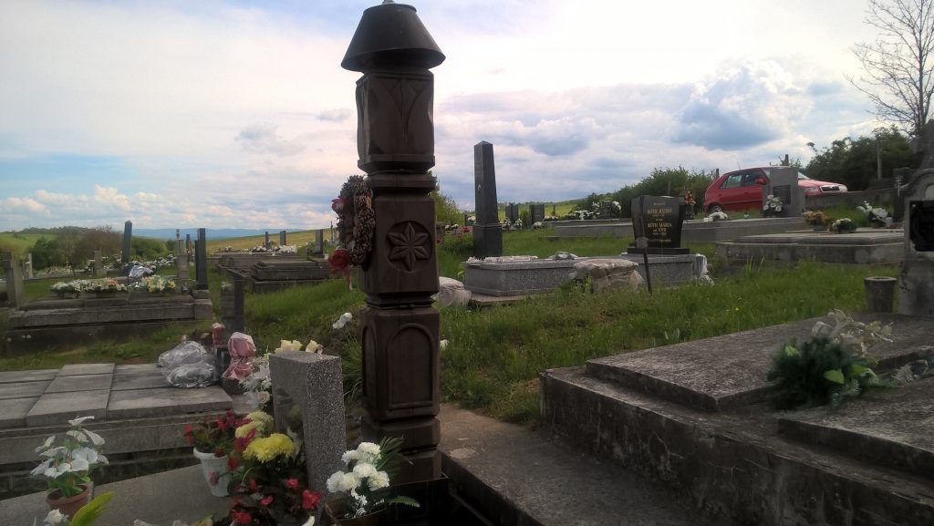 Agócs Béla tanító sírja