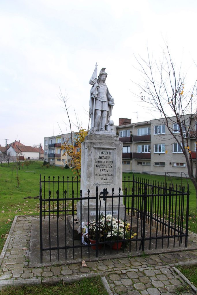 Szent Flórián szobra