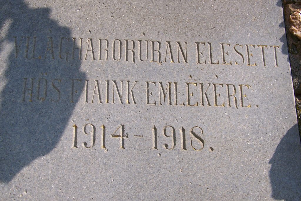 Farnadi községi emlékmű