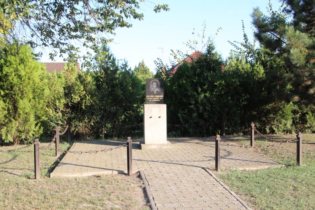 Petőfi emlékhely Királyfiakarcsán