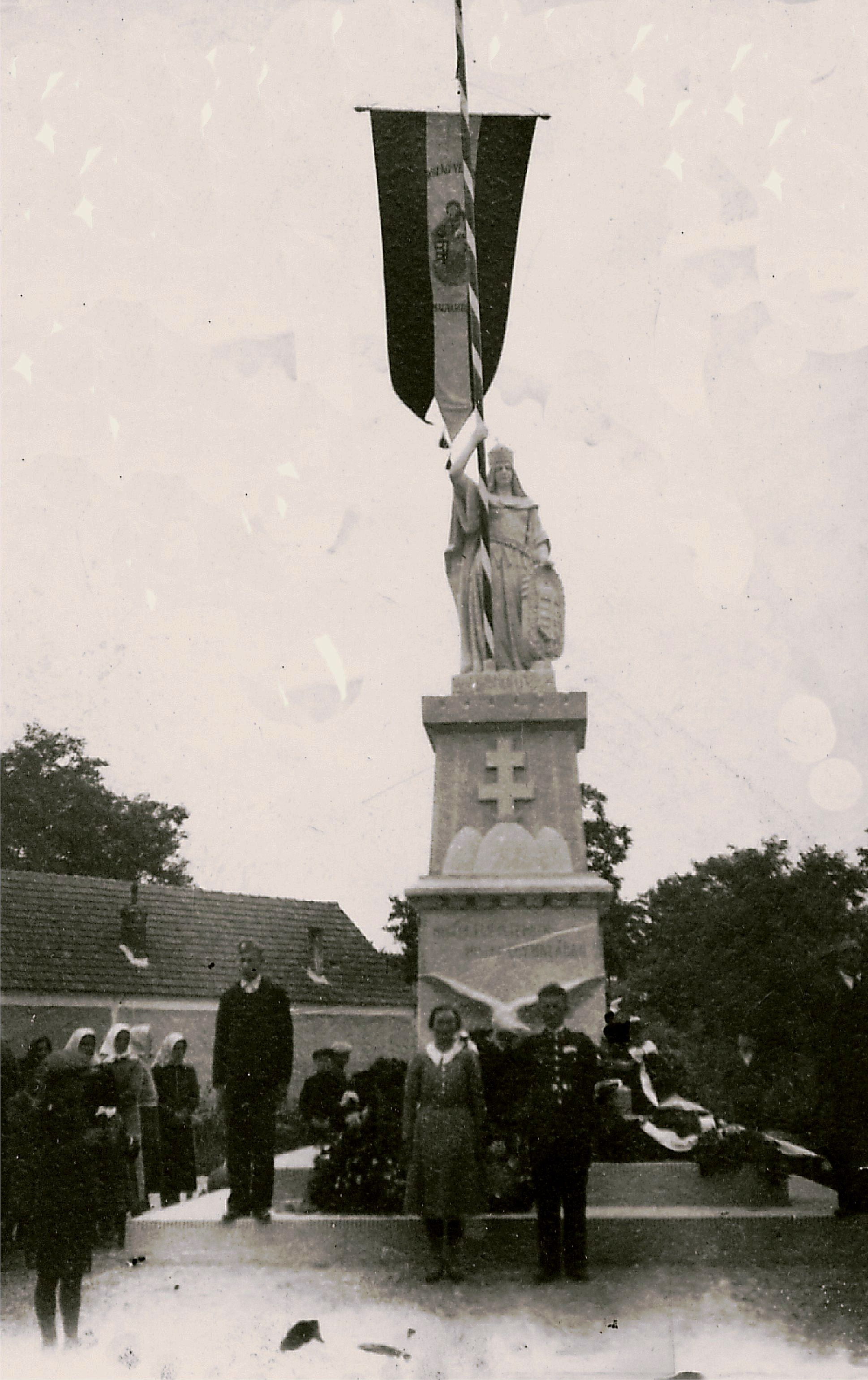 A vágai országzászló