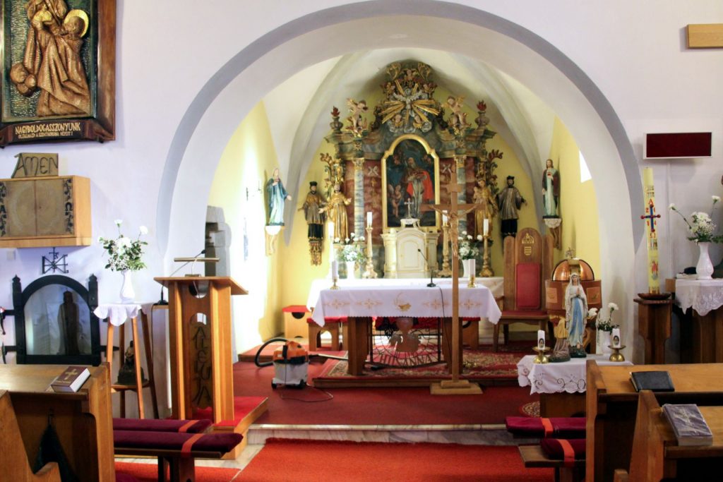 Szent Miklós plébániatemplom