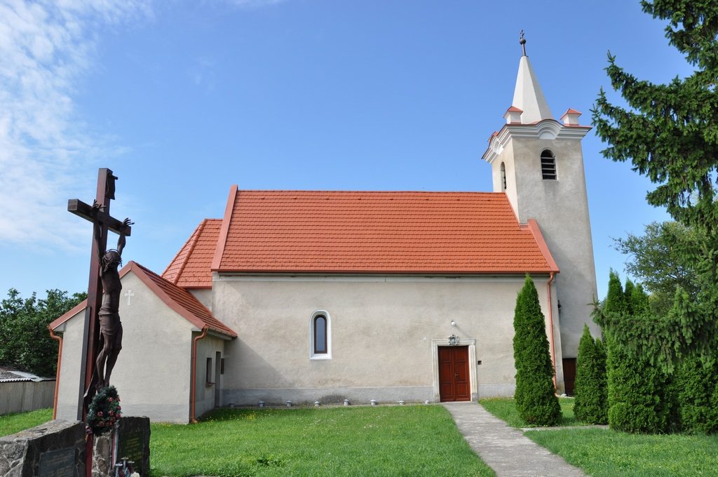 Szent Anna-templom Sülyben