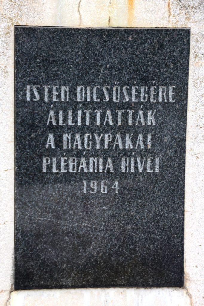Temetői nagykereszt