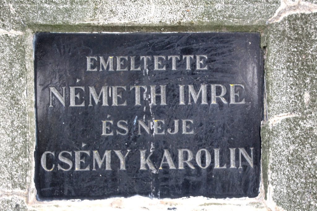 Temetői nagykereszt