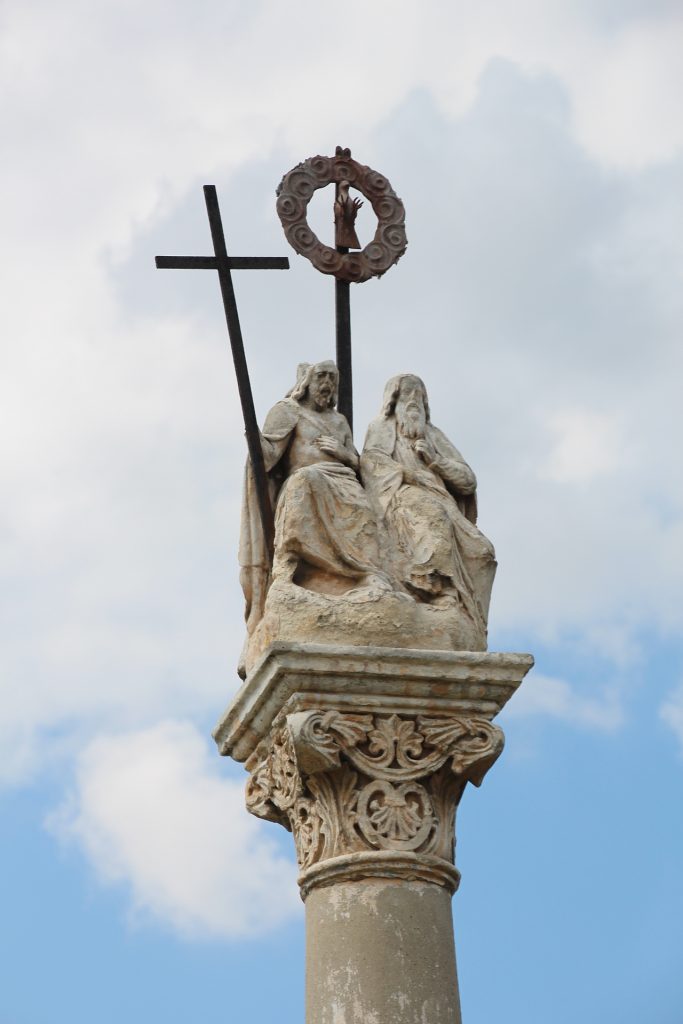 Szentháromság szobor