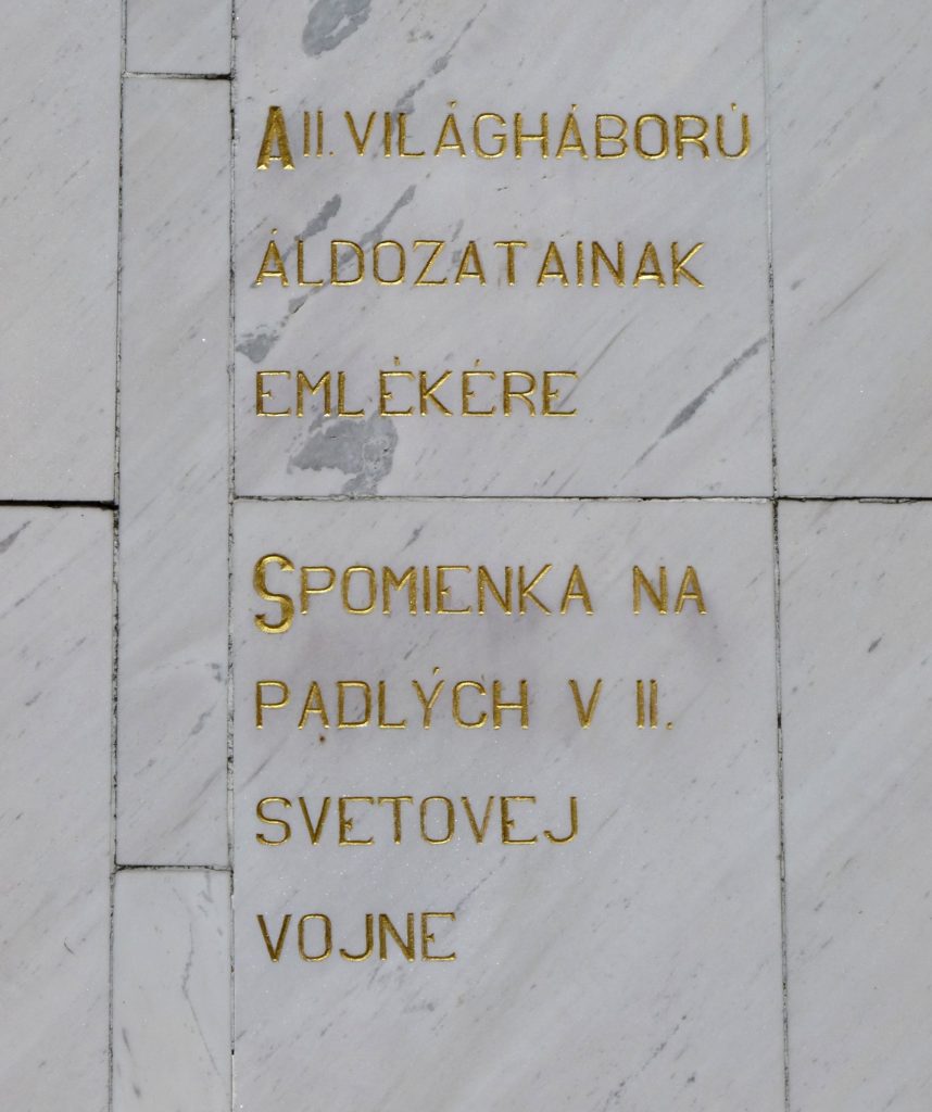 A 2. világháború áldozatainak emlékműve