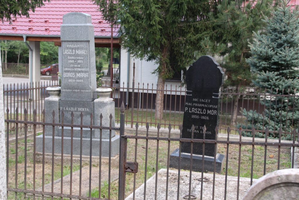 P. László Mór gyógyszerész sírja