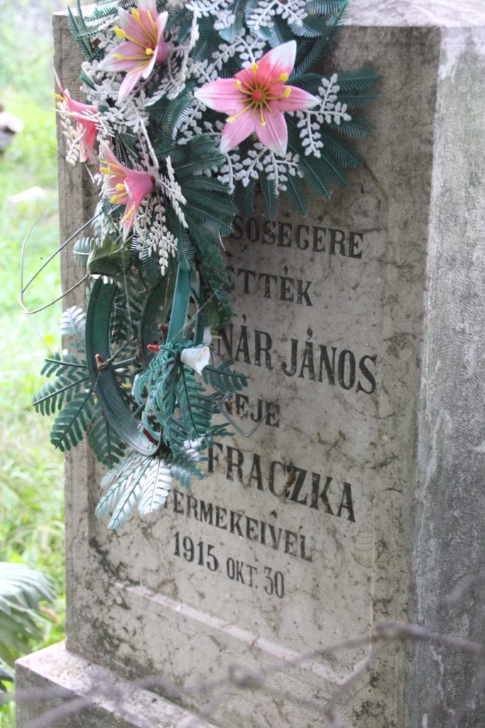 Útmenti kereszt