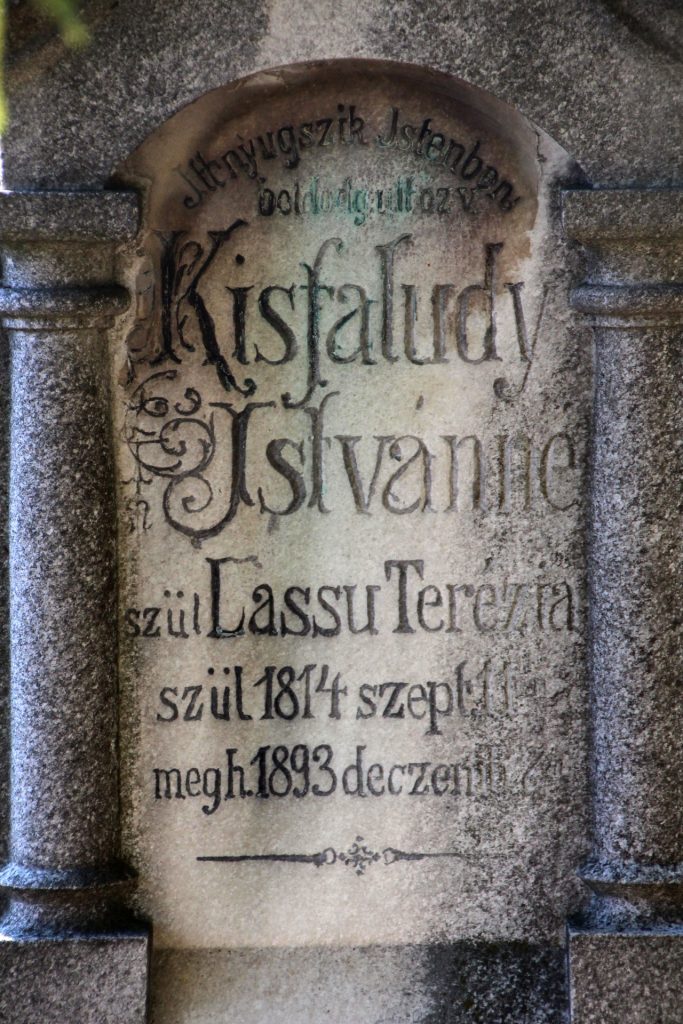 Kisfaludy sírok