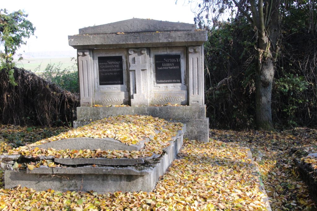 Somogyi György sírboltja