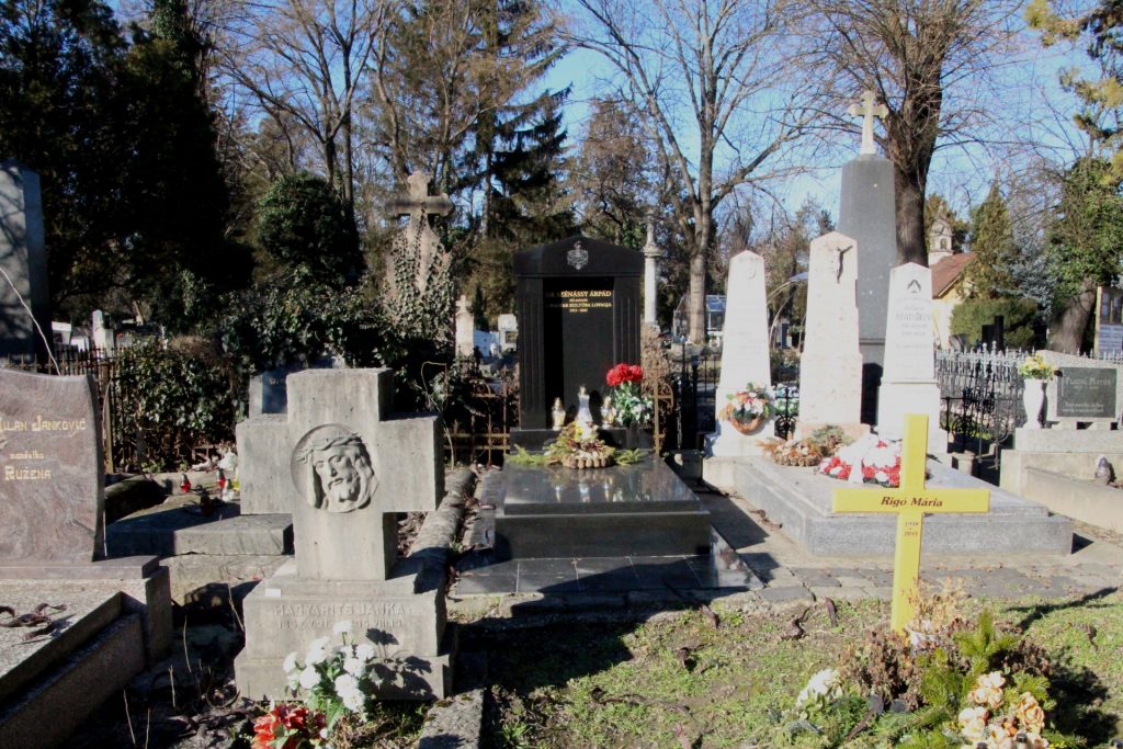 Szénássy Árpád sírja