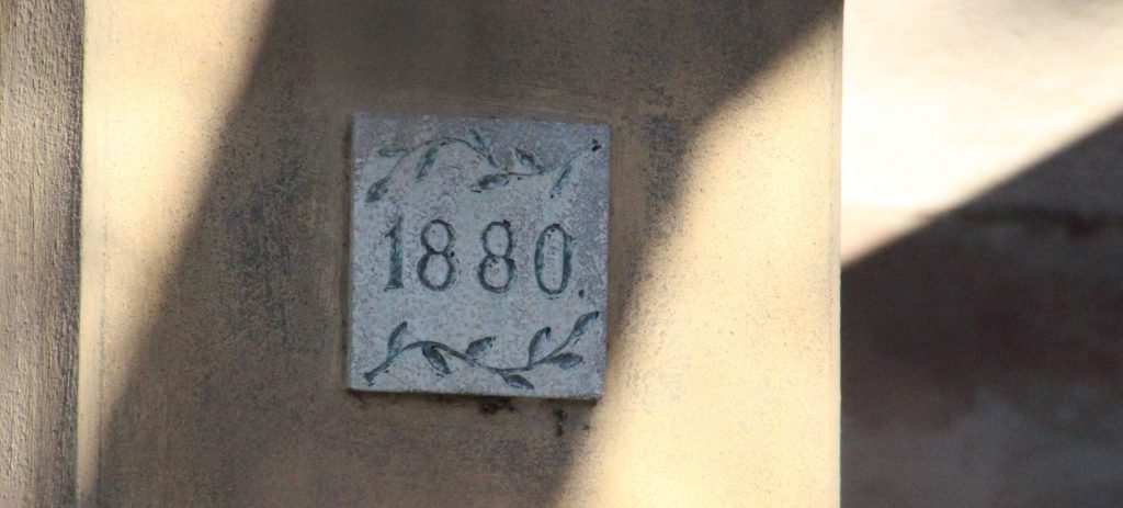 Nepomuki Szent János szobra