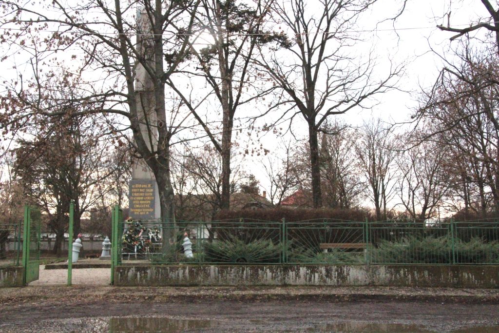 A szabadságharc nagysallói emlékműve