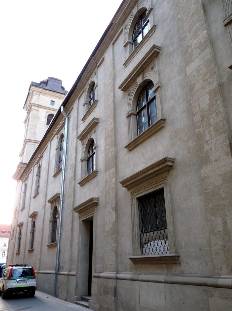 Premontrei Szentháromság templom