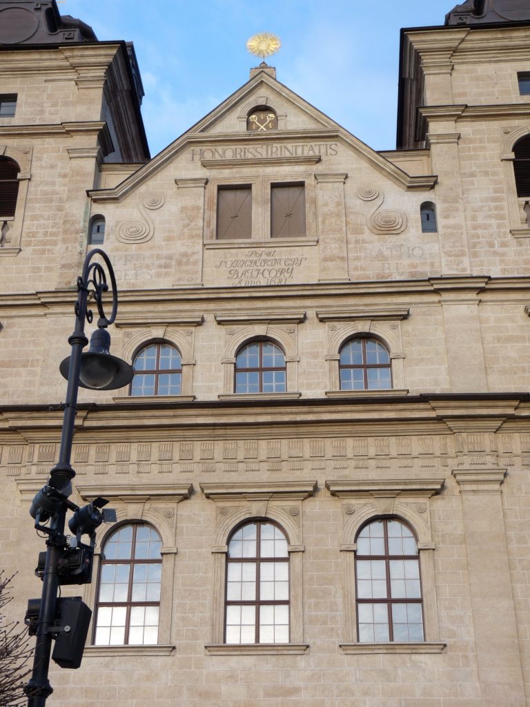 Premontrei Szentháromság templom