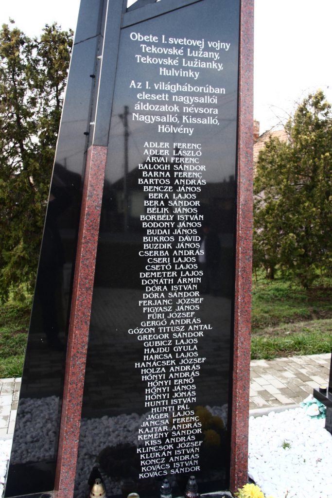 Az első és második világháború emlékműve