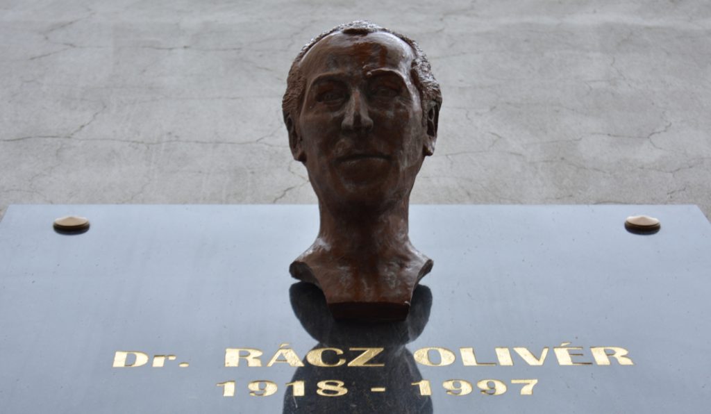 Rácz Olivér emléktáblája