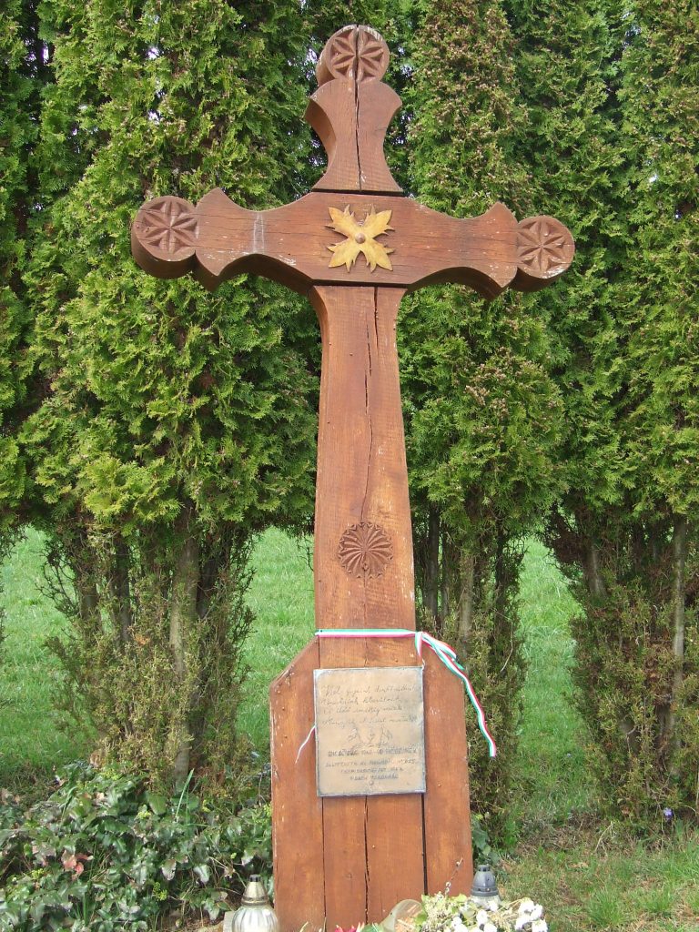 Az 1848-as hősök emlékkeresztje