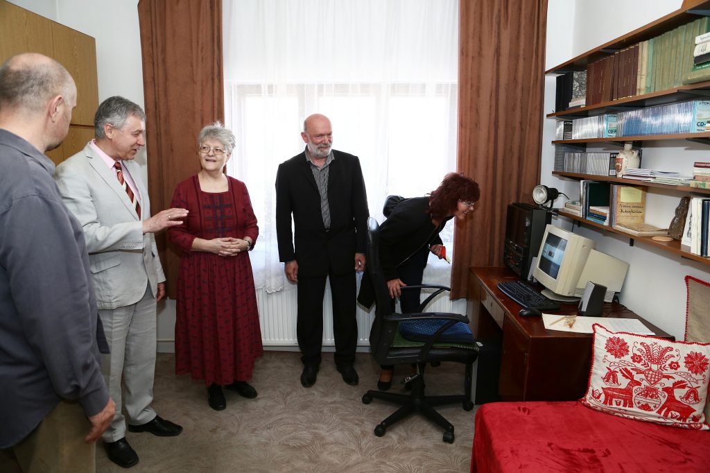 Ág Tibor emlékszobája Nagymegyeren