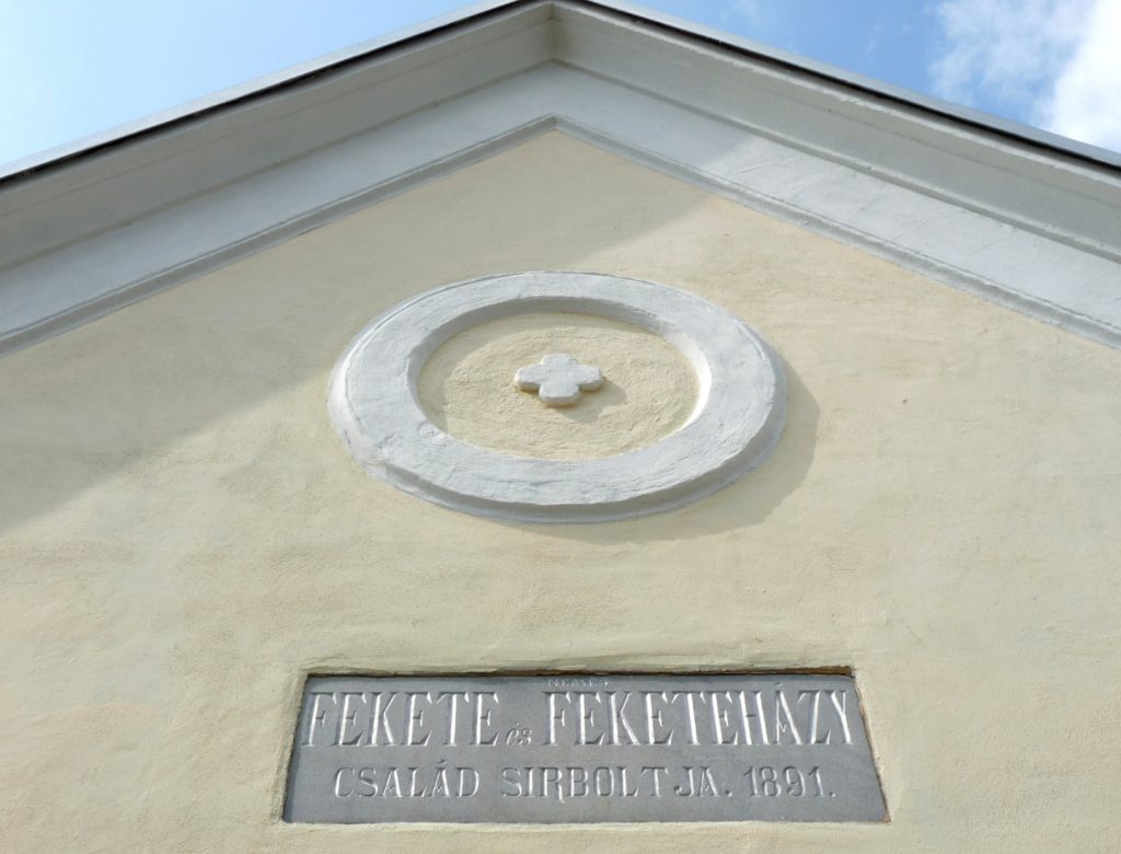 Fekete és Feketeházy család kápolnája
