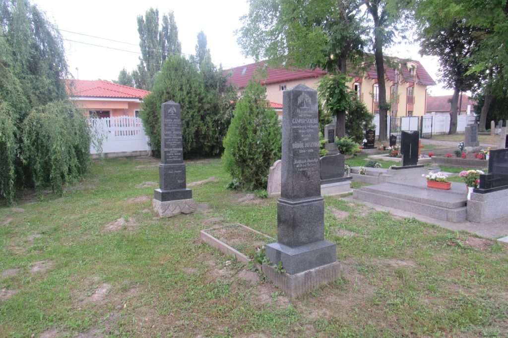 Gáspár Sámuel református tanító sírja