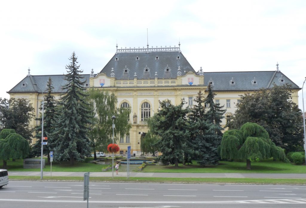 Törvényszéki palota