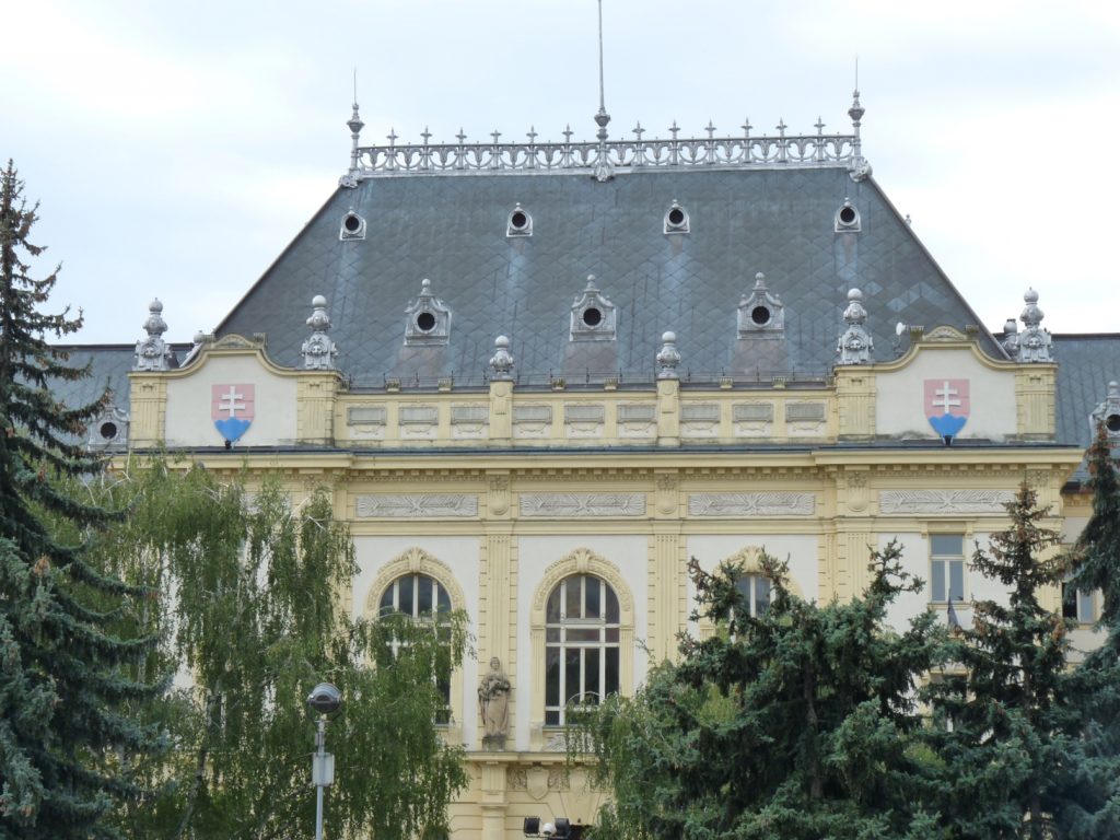 Törvényszéki palota