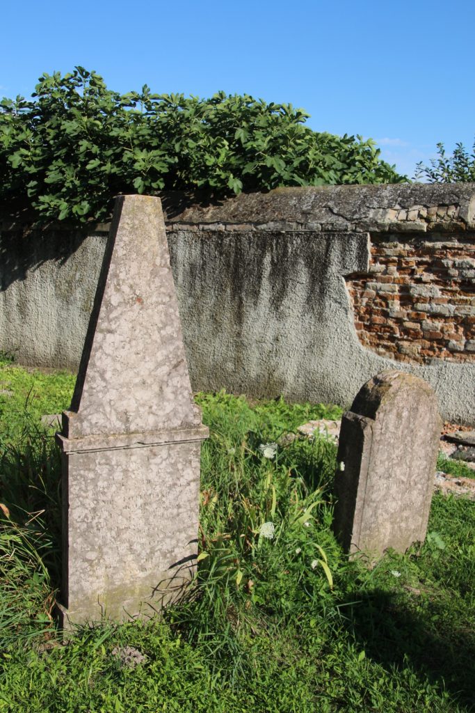 Tóth Dániel lelkipásztor sírja