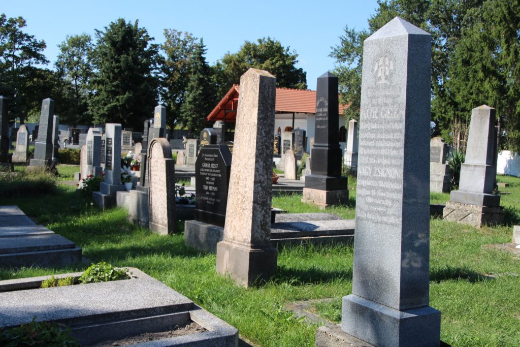 Soós László lelkipásztor sírja