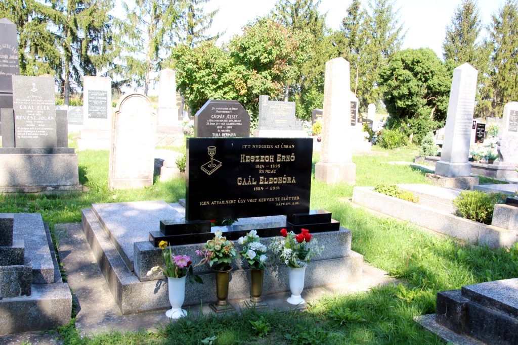 Keszegh Ernő sírja