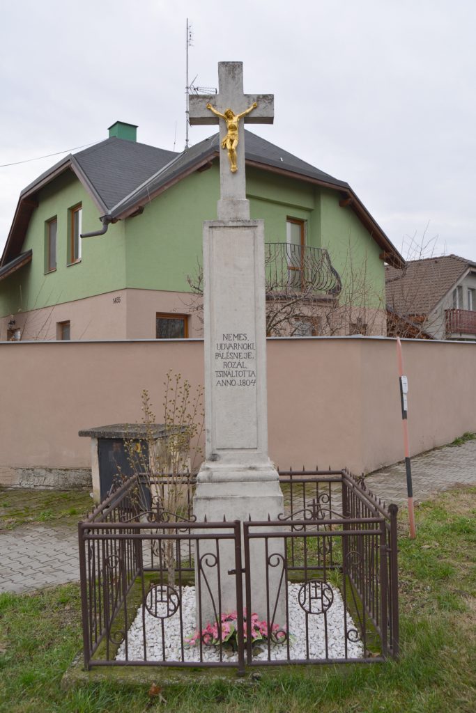 Az Udvarnoki család emlékkeresztje