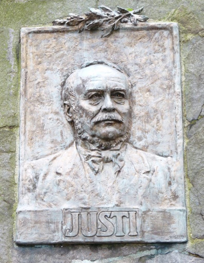 Justi Henrik emlékműve