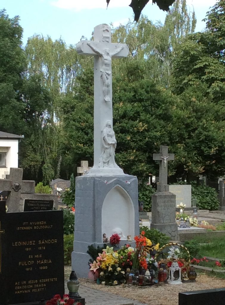 Temetői nagykereszt