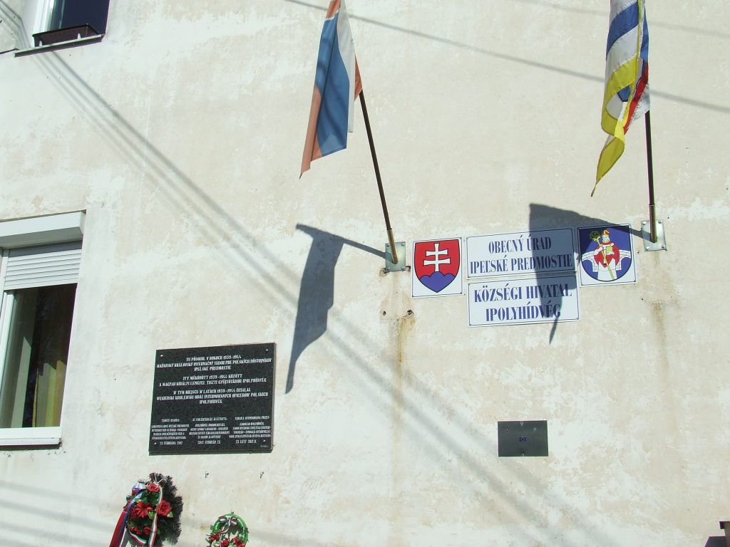 A Magyar Királyi Lengyel Tiszti Gyűjtőtábor emléktáblája