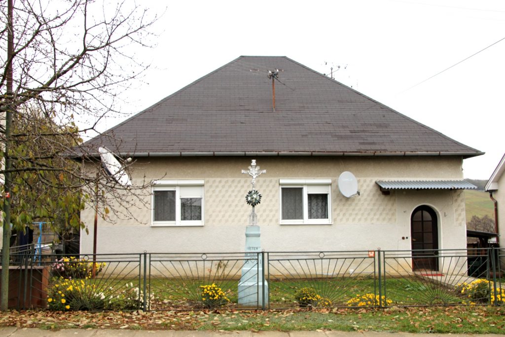 Antolik- vagy Jánoska-kereszt