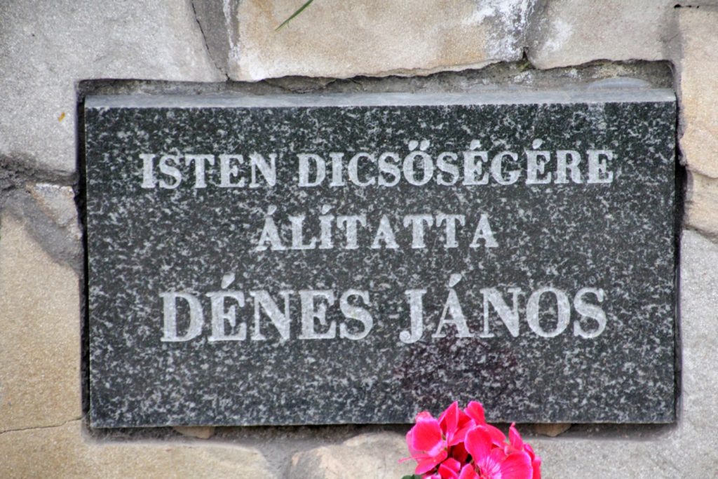Útmenti kereszt