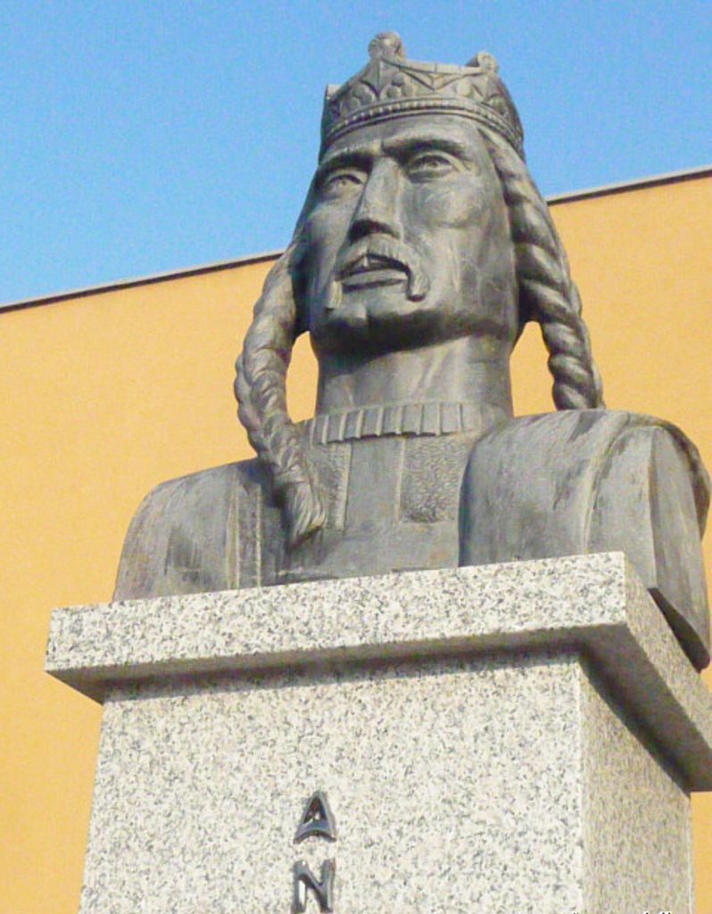 nagykapos-2-andras-szobor (4)