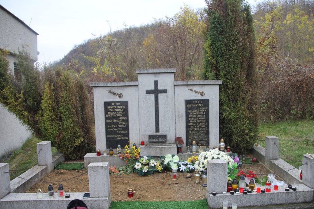 csalar-vilaghaborus-emlekmu-3